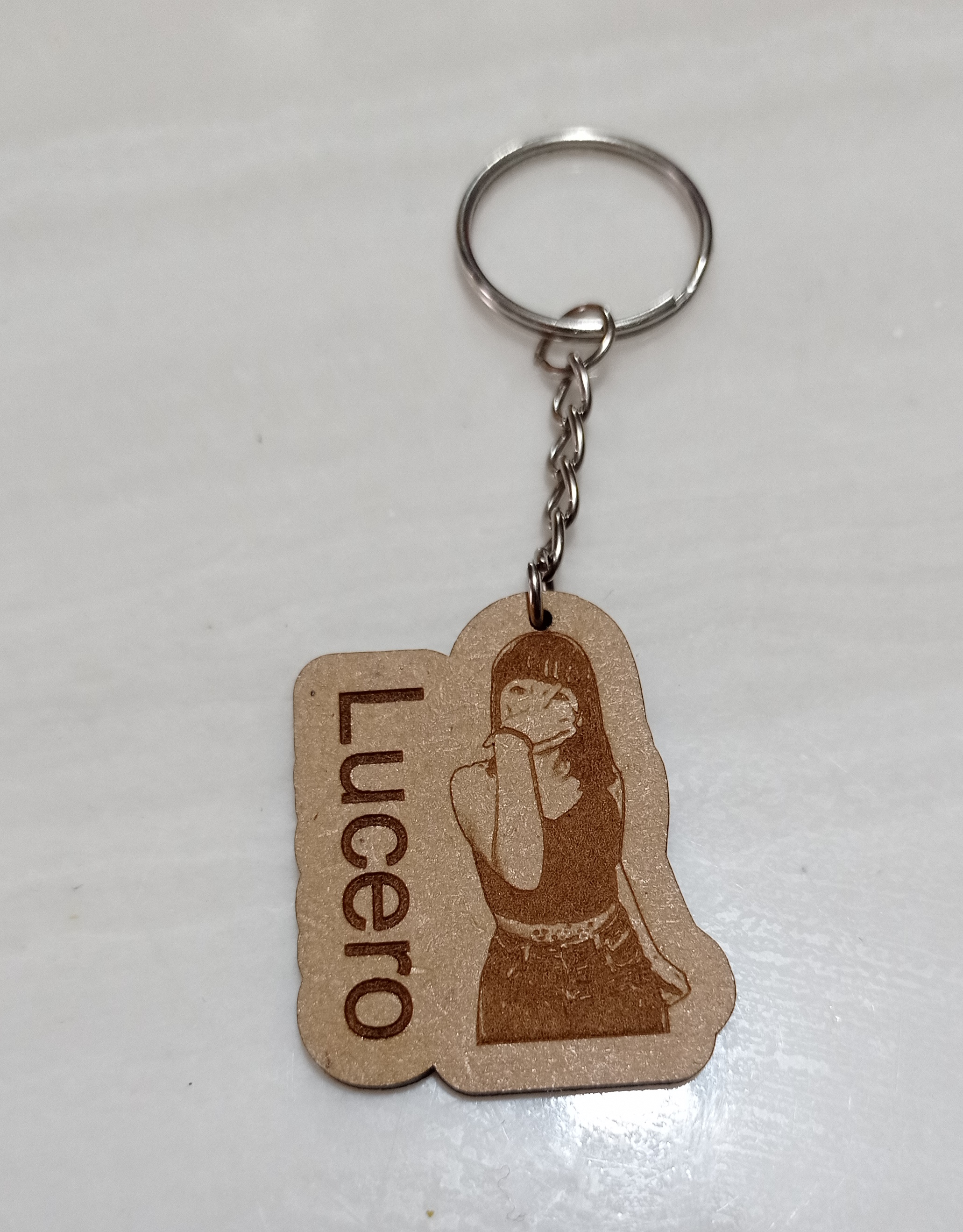 Llavero en forma de borde