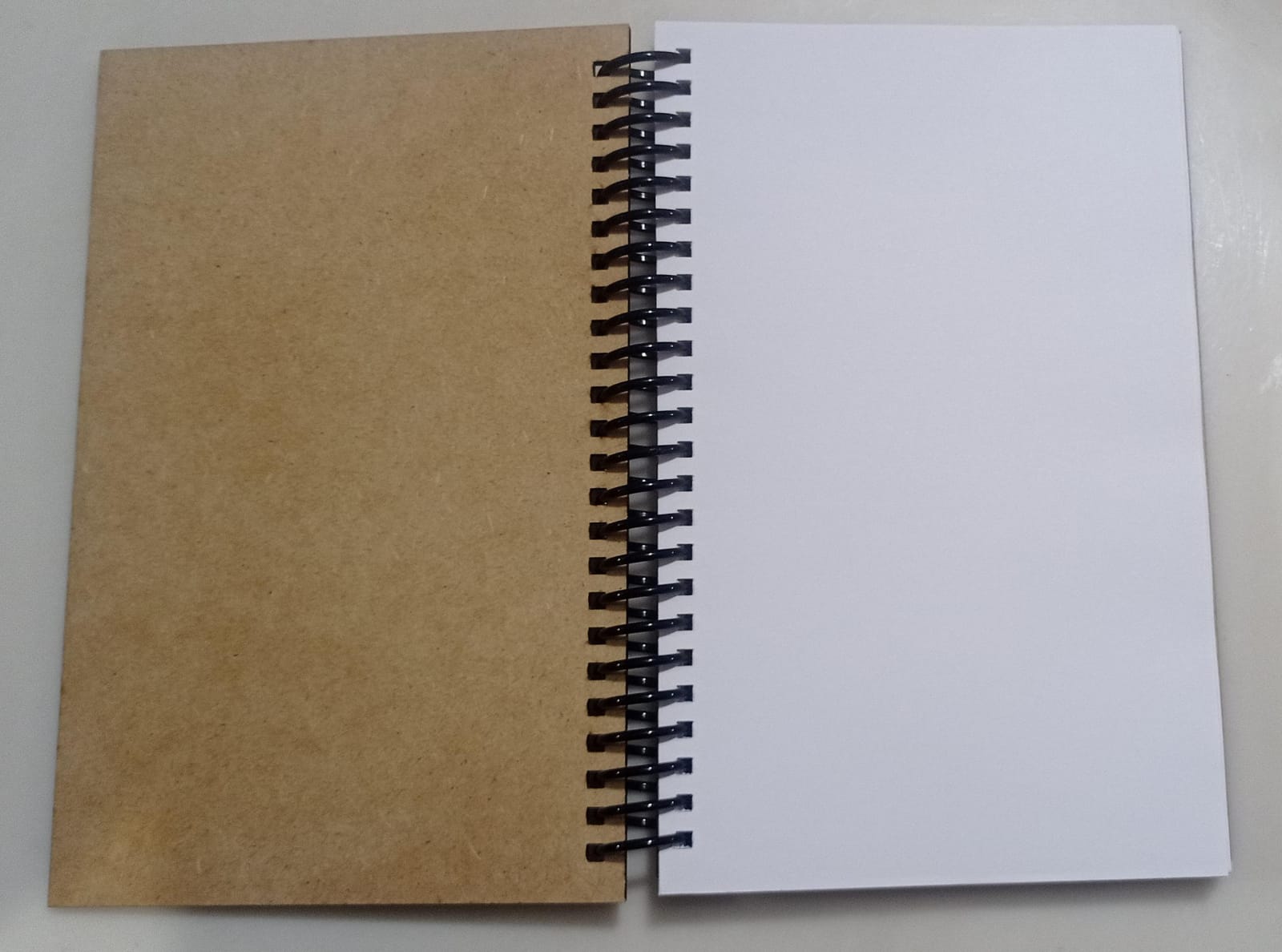 interior de libreta,hoja blanca media carta