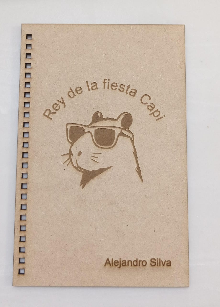 Portada en mdf personalizado de capibara